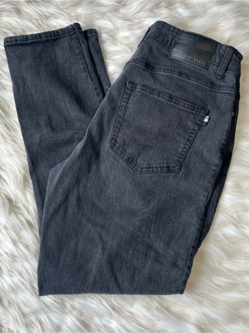 Ted Baker Jeans Men's 32x29 Mid Rise Straight Leg Black